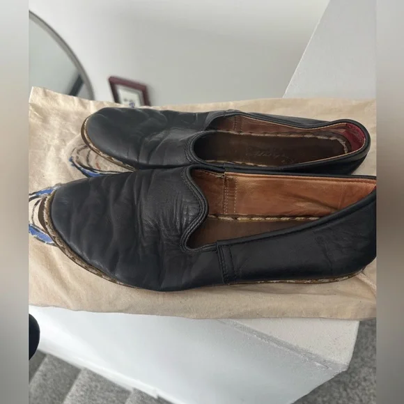 Sabah Black Leather Slip-On Shoes Size 39 - Picture 2 of 8